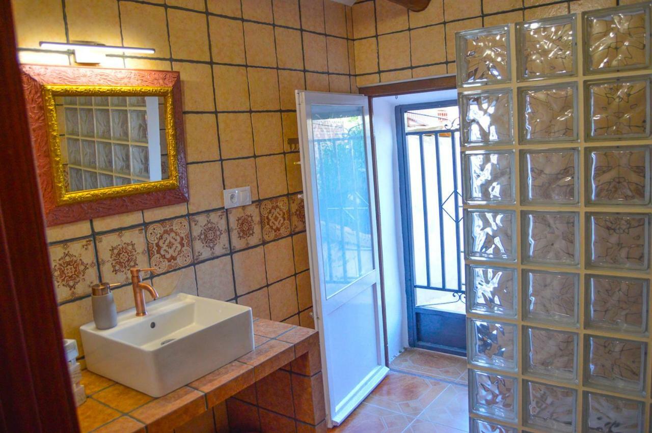 Вилла Casa Azafran Торрихо-дель-Кампо Экстерьер фото